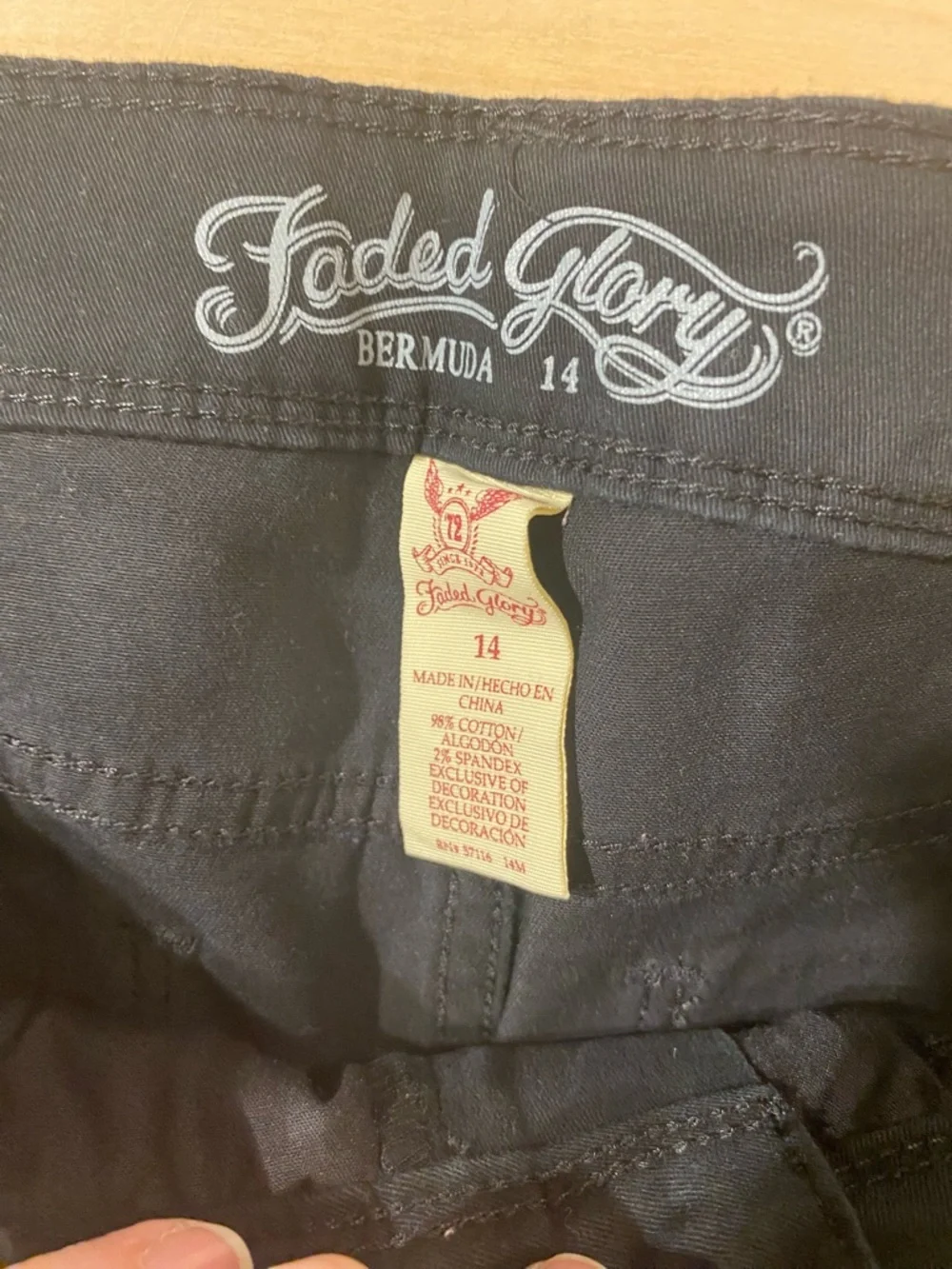 Faded Glory Black Bermuda Shorts 14 (RB)
